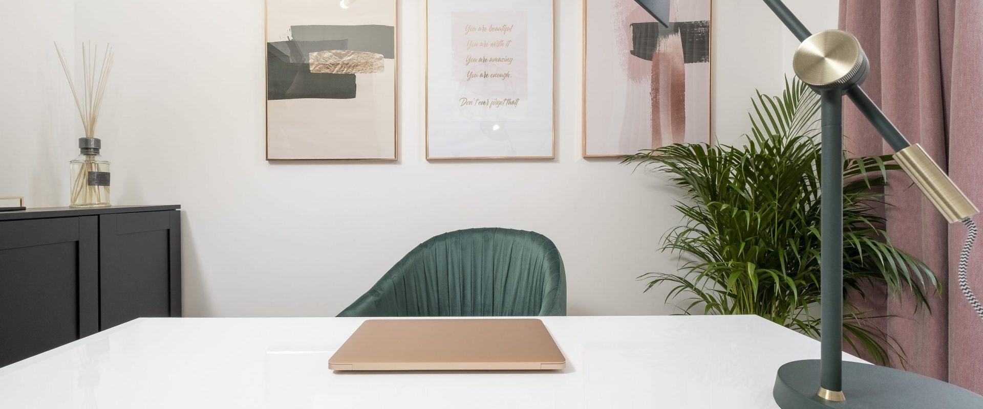 Uxbridge 1-9 Uxbridge 1-9